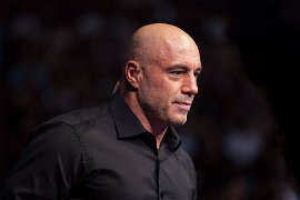 MMA: UFC 274-Cortez vs Gatto, May 7, 2022; Phoenix, Arizona, USA; UFC host Joe Rogan during UFC 274 at Footprint Center.